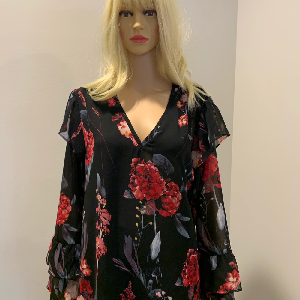 Target A New Day black floral long sleeve blouse